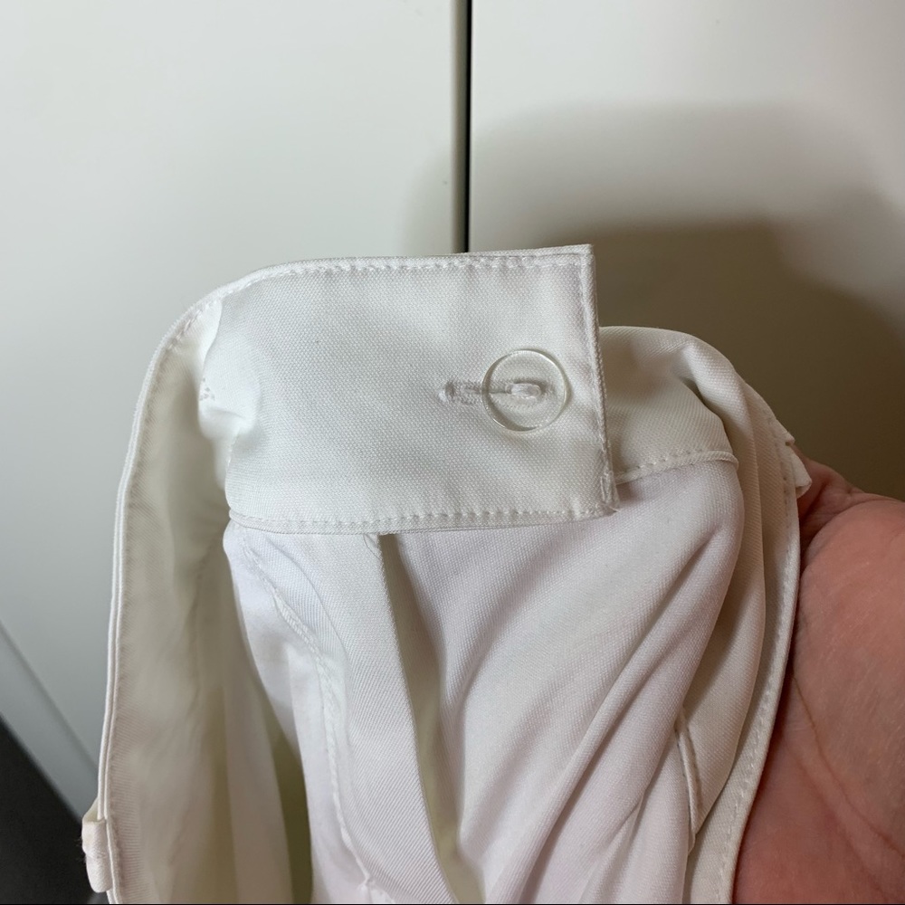 Women’s Izod Golf Skort - Picture 12 of 12